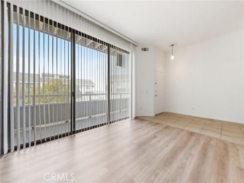 7 Ima Loa 160 Court, Newport Beach, CA