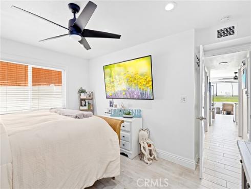 916 E Oceanfront , Newport Beach, CA