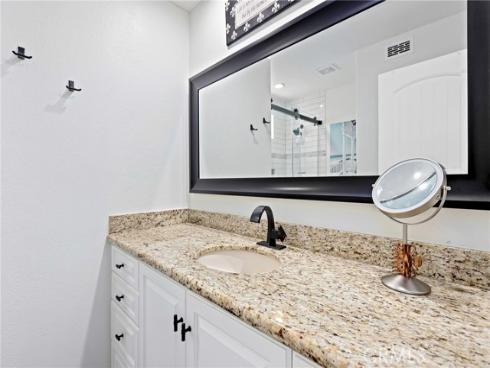 916 E Oceanfront , Newport Beach, CA