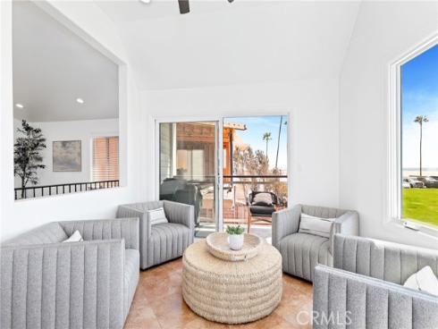 916 E Oceanfront , Newport Beach, CA
