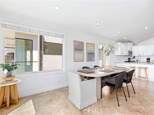 916 E Oceanfront , Newport Beach, CA