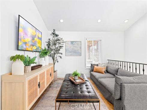 916 E Oceanfront , Newport Beach, CA