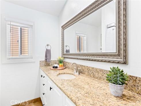 916 E Oceanfront  , Newport Beach, CA