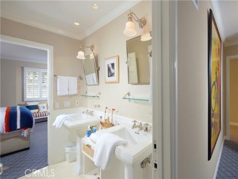 736 Harbor Island Drive, Newport Beach, CA