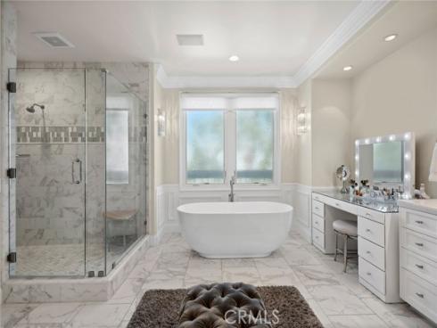 26 Chatham 25 Court, Newport Beach, CA