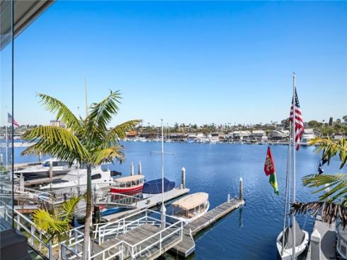 118  Via Lido Nord  , Newport Beach, CA