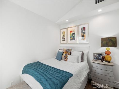 118  Via Lido Nord  , Newport Beach, CA