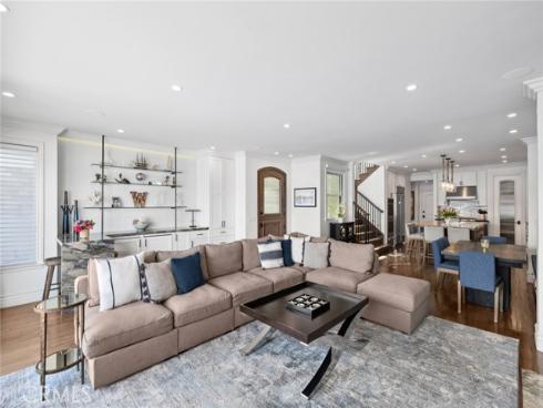 118  Via Lido Nord  , Newport Beach, CA