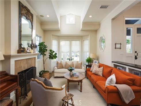 2400 Holly Lane, Newport Beach, CA