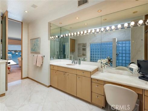 812  W Bay Ave  , Newport Beach, CA