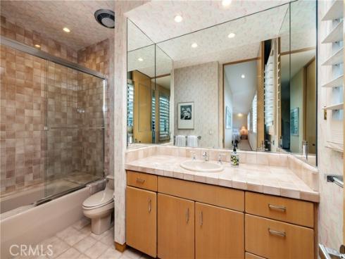 812  W Bay Ave  , Newport Beach, CA