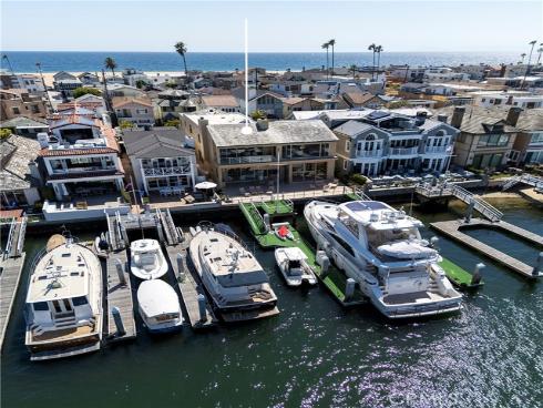 812  W Bay Ave  , Newport Beach, CA