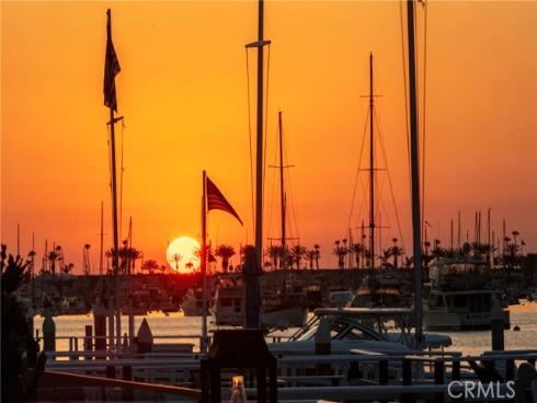812  W Bay Ave  , Newport Beach, CA