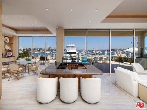 812 W Bay Avenue, Newport Beach, CA