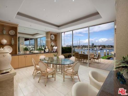 812 W Bay Avenue, Newport Beach, CA