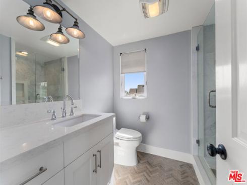 1915 Yacht Truant , Newport Beach, CA