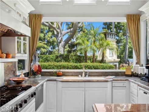 14 Rue Chantilly , Newport Beach, CA