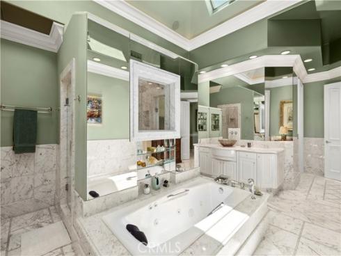 14 Rue Chantilly , Newport Beach, CA