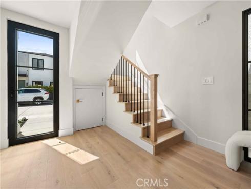 214 Abalone Avenue, Newport Beach, CA