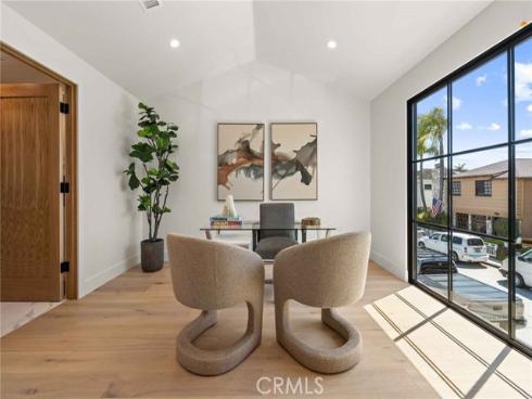 214 Abalone Avenue, Newport Beach, CA