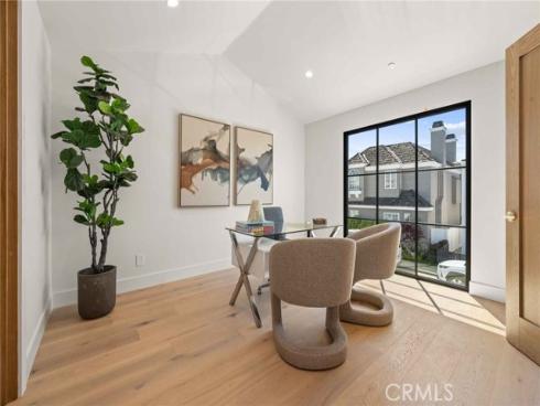 214 Abalone Avenue, Newport Beach, CA