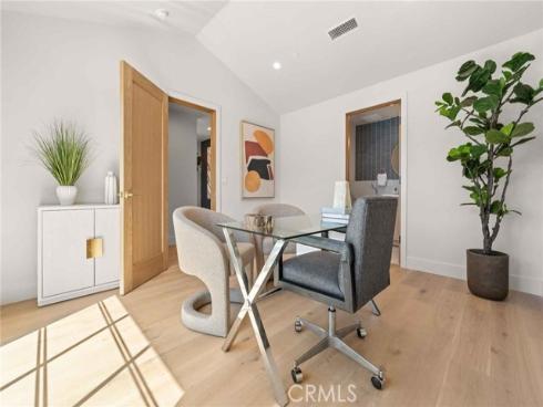 214 Abalone Avenue, Newport Beach, CA