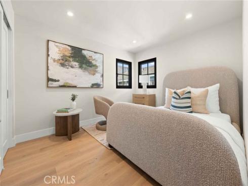 214 Abalone Avenue, Newport Beach, CA