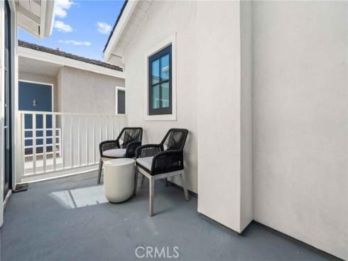 214 Abalone Avenue, Newport Beach, CA