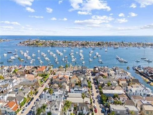 214  Abalone   Avenue, Newport Beach, CA