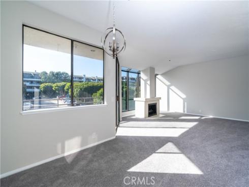 230 Lille 214 Lane, Newport Beach, CA