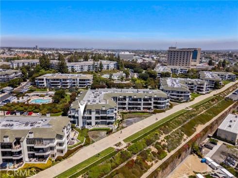 230  Lille  214  Lane, Newport Beach, CA