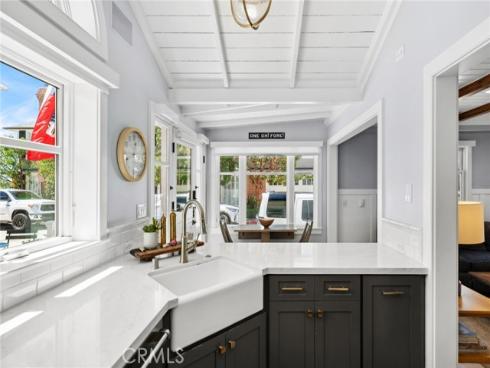 104 Onyx Avenue, Newport Beach, CA