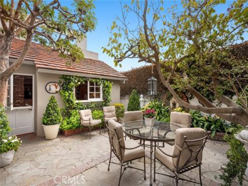 133 Via Venezia , Newport Beach, CA