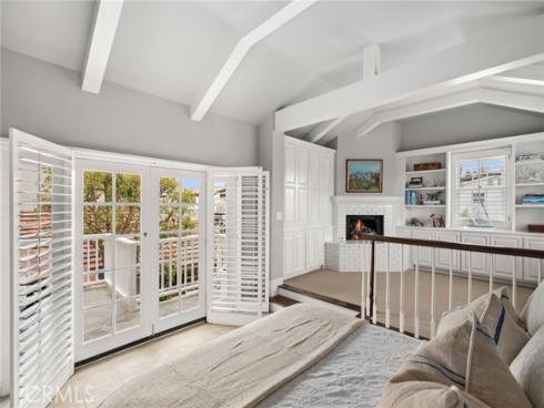 133 Via Venezia , Newport Beach, CA