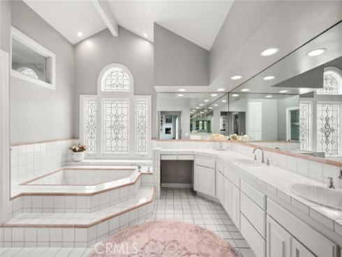 133 Via Venezia , Newport Beach, CA