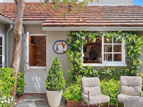 133 Via Venezia , Newport Beach, CA