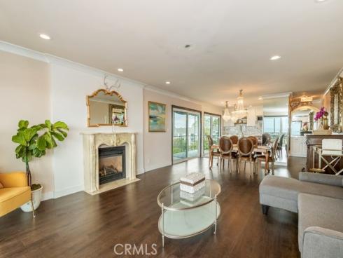 102  Scholz  PH 28 , Newport Beach, CA