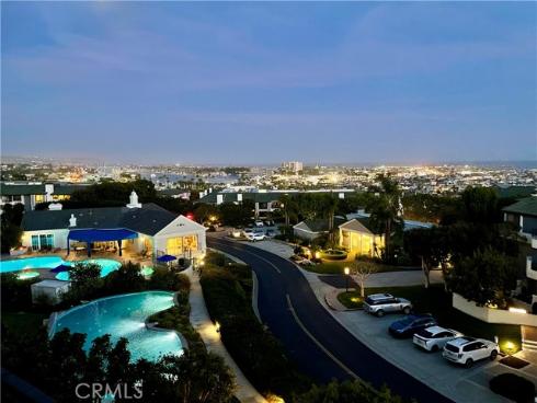 102  Scholz  PH 28 , Newport Beach, CA