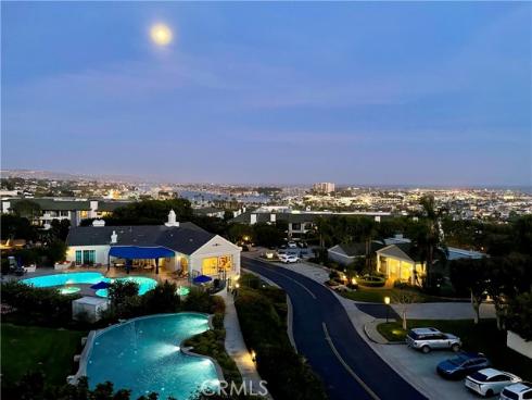 102  Scholz  PH 28 , Newport Beach, CA