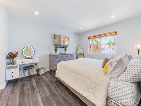 2654 Vista Del Oro , Newport Beach, CA