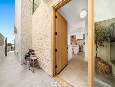 5405 Seashore Drive, Newport Beach, CA