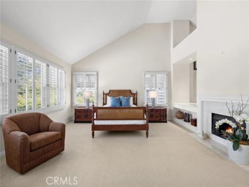 77 Hillsdale Drive, Newport Beach, CA