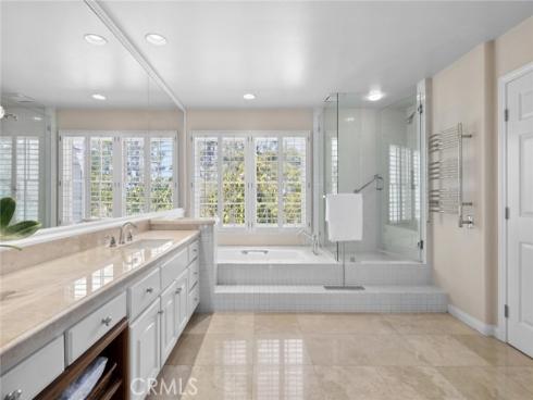 77 Hillsdale Drive, Newport Beach, CA