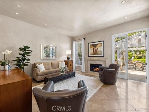 77 Hillsdale Drive, Newport Beach, CA