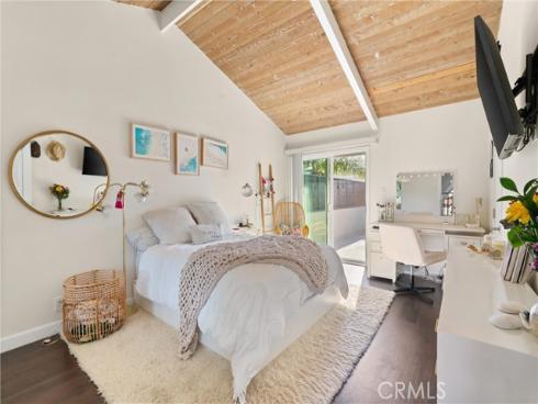 327 62nd Street, Newport Beach, CA