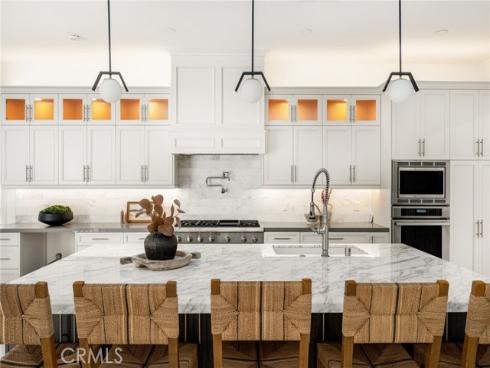 375 Santa Isabel Avenue, Newport Beach, CA