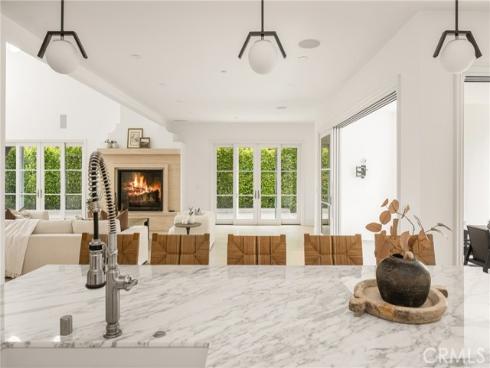 375 Santa Isabel Avenue, Newport Beach, CA