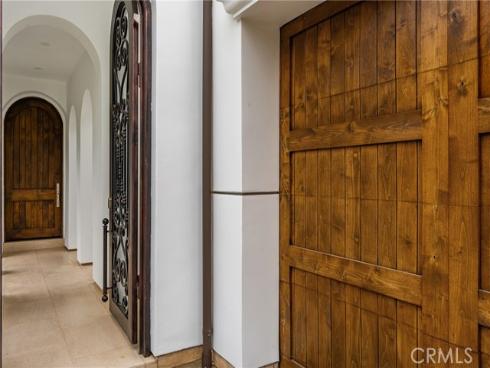 375 Santa Isabel Avenue, Newport Beach, CA