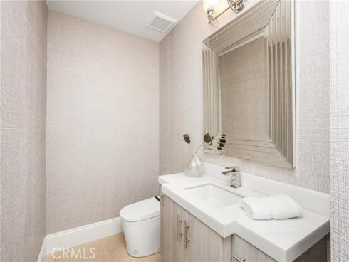 375 Santa Isabel Avenue, Newport Beach, CA