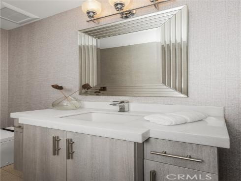 375 Santa Isabel Avenue, Newport Beach, CA